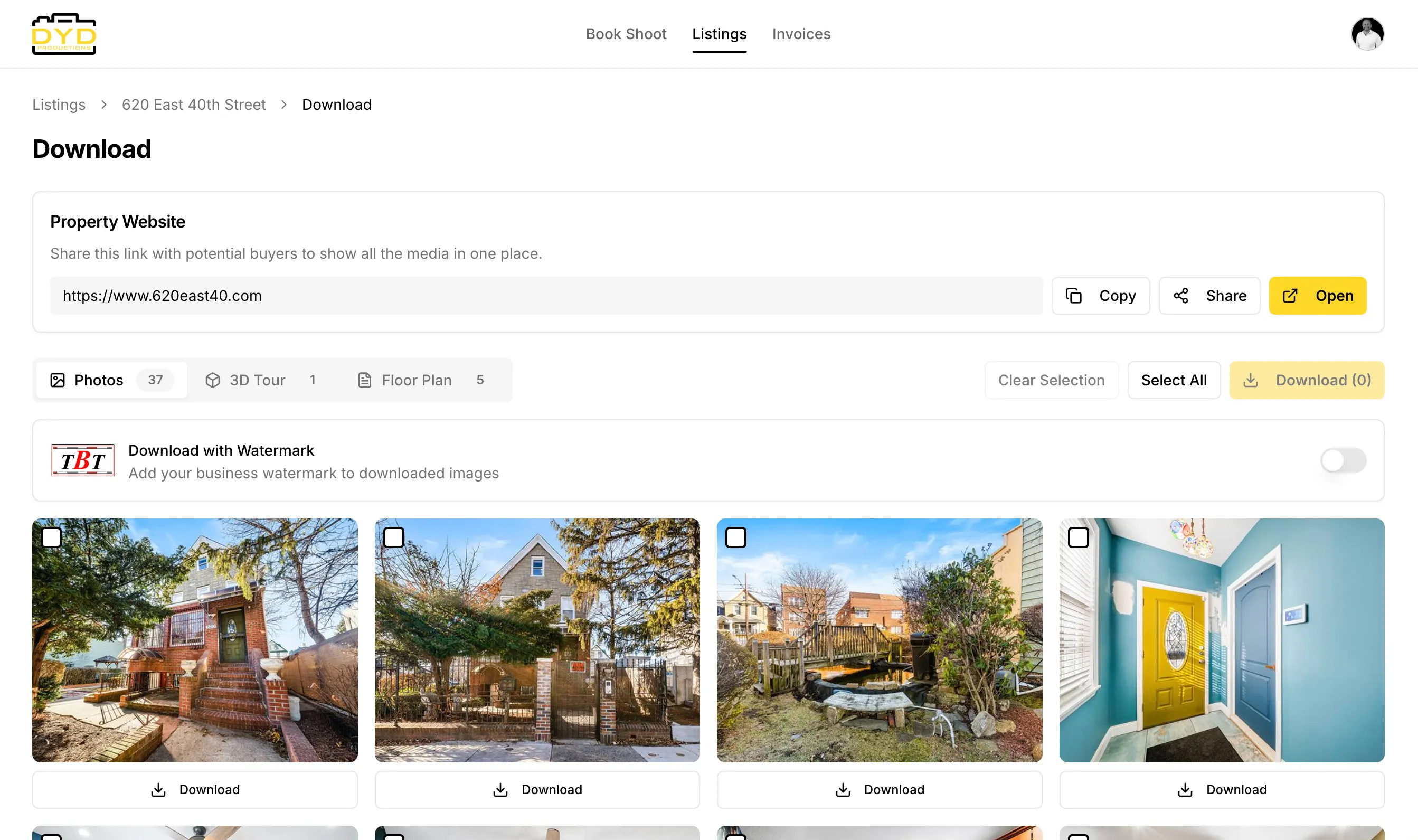 Secure photo download page with watermarked previews and Stripe payment integration